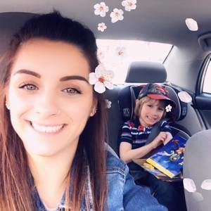 Meet your Posher, Vanessa